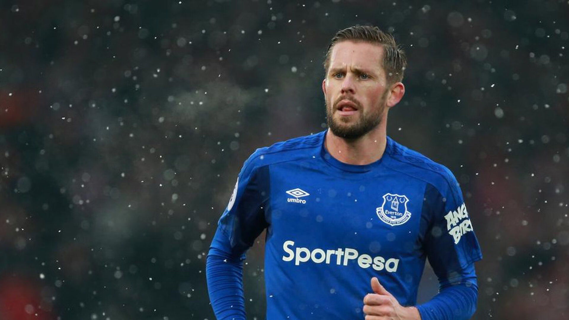 骑士年轻中锋伤愈回归，内线防守再添保障，骑士现役队员